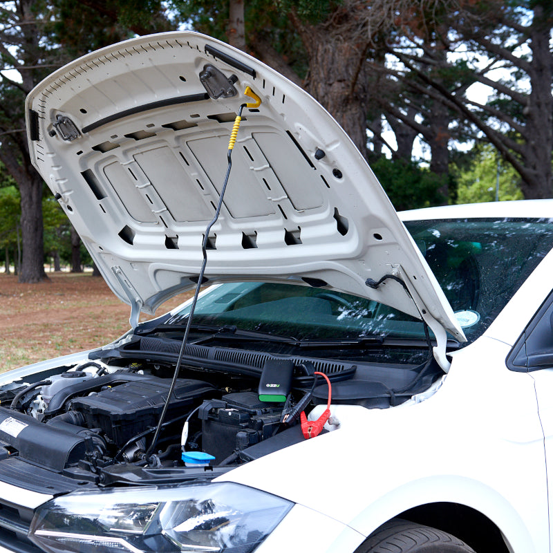 GIZZU 1000A Jump Starter 10400mAh – Black